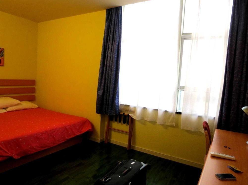 Hotel The Bund Chenghuang Temple 2*